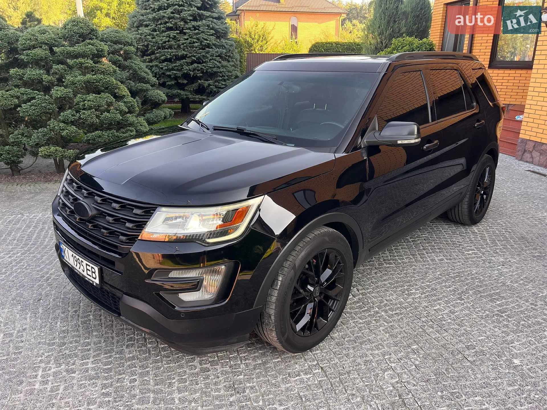 2016 Ford Explorer - мініатюра 4
