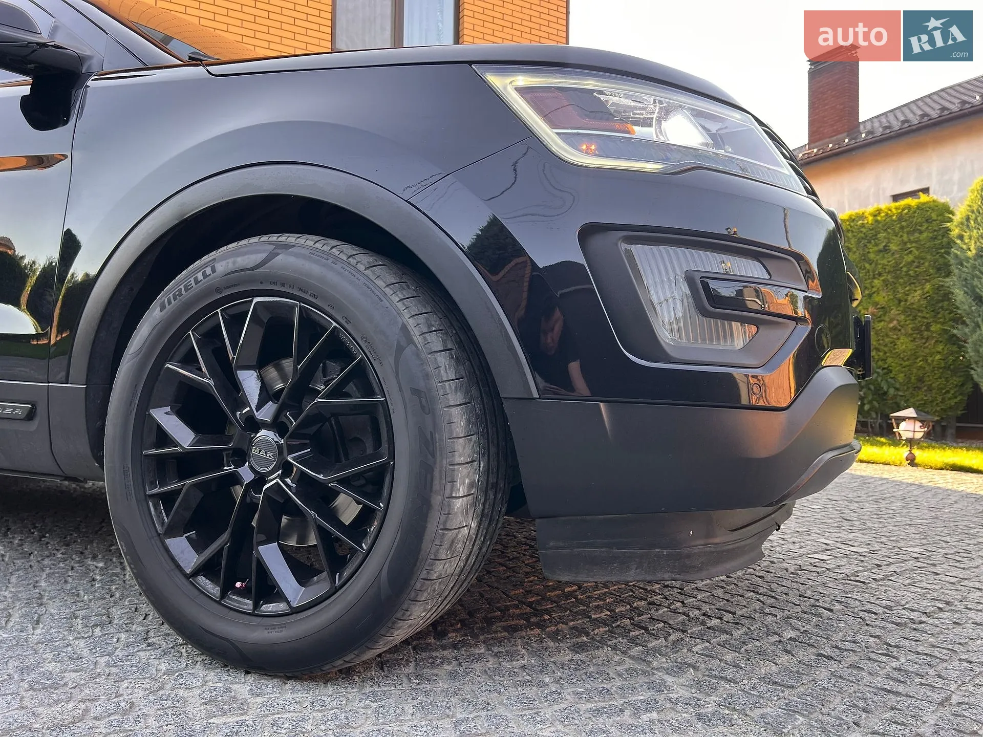 2016 Ford Explorer - мініатюра 12