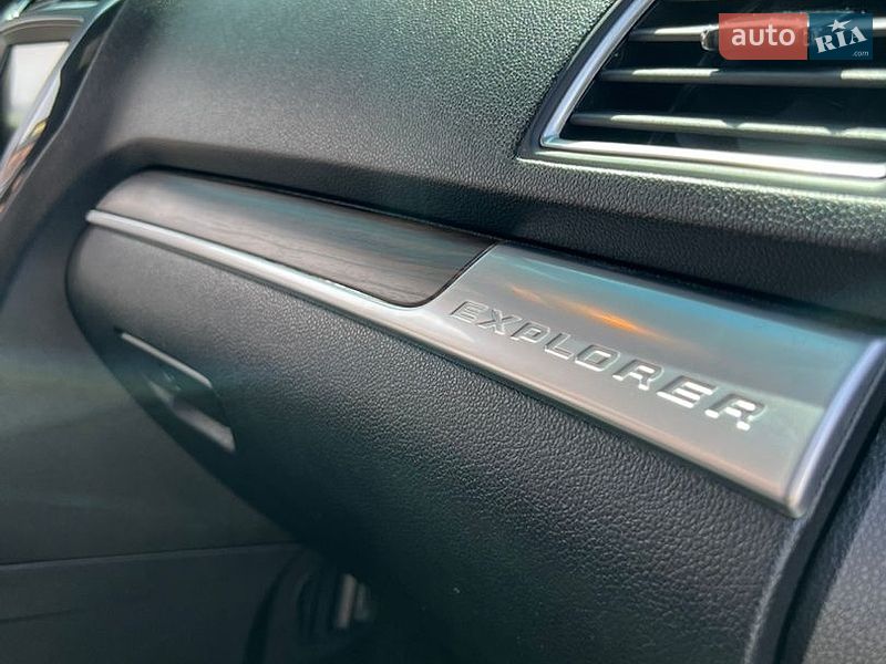 Внедорожник / Кроссовер Ford Explorer 2016 в Виннице