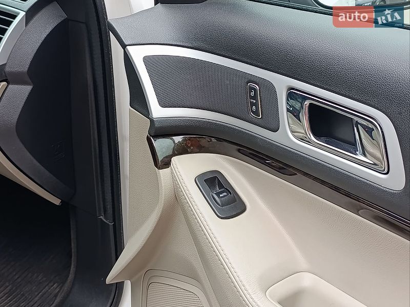 Внедорожник / Кроссовер Ford Explorer 2012 в Белой Церкви