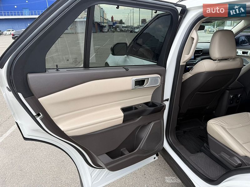 Позашляховик / Кросовер Ford Explorer 2019 в Дніпрі