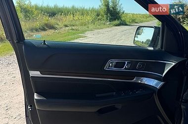 Позашляховик / Кросовер Ford Explorer 2015 в Києві