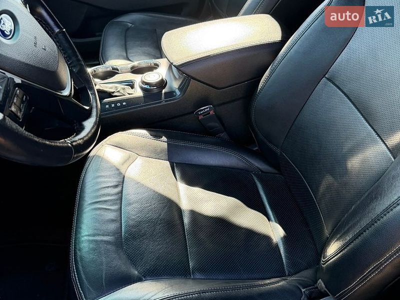 Позашляховик / Кросовер Ford Explorer 2015 в Києві