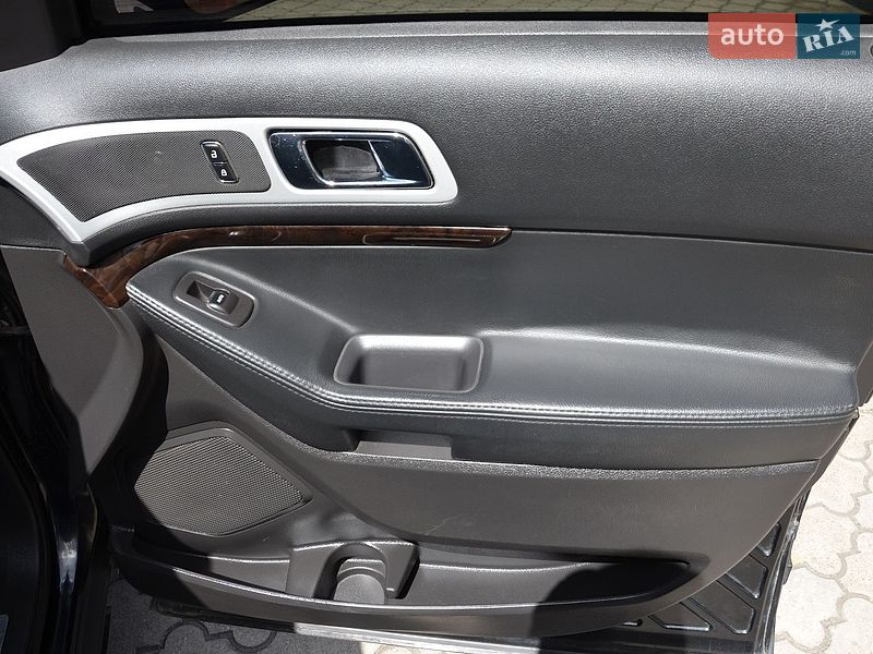 Позашляховик / Кросовер Ford Explorer 2013 в Павлограді
