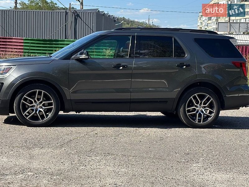 Позашляховик / Кросовер Ford Explorer 2017 в Полтаві фото 4 Позашляховик / Кросовер Ford Explorer 2017 в Полтаві