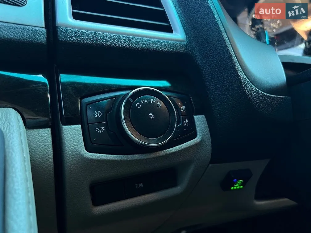 2013 Ford Explorer - мініатюра 11
