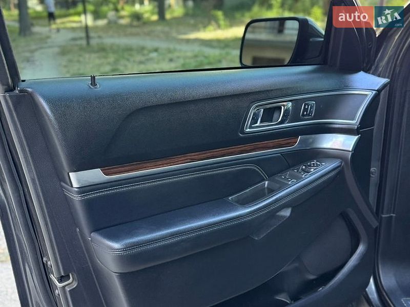 Внедорожник / Кроссовер Ford Explorer 2017 в Днепре
