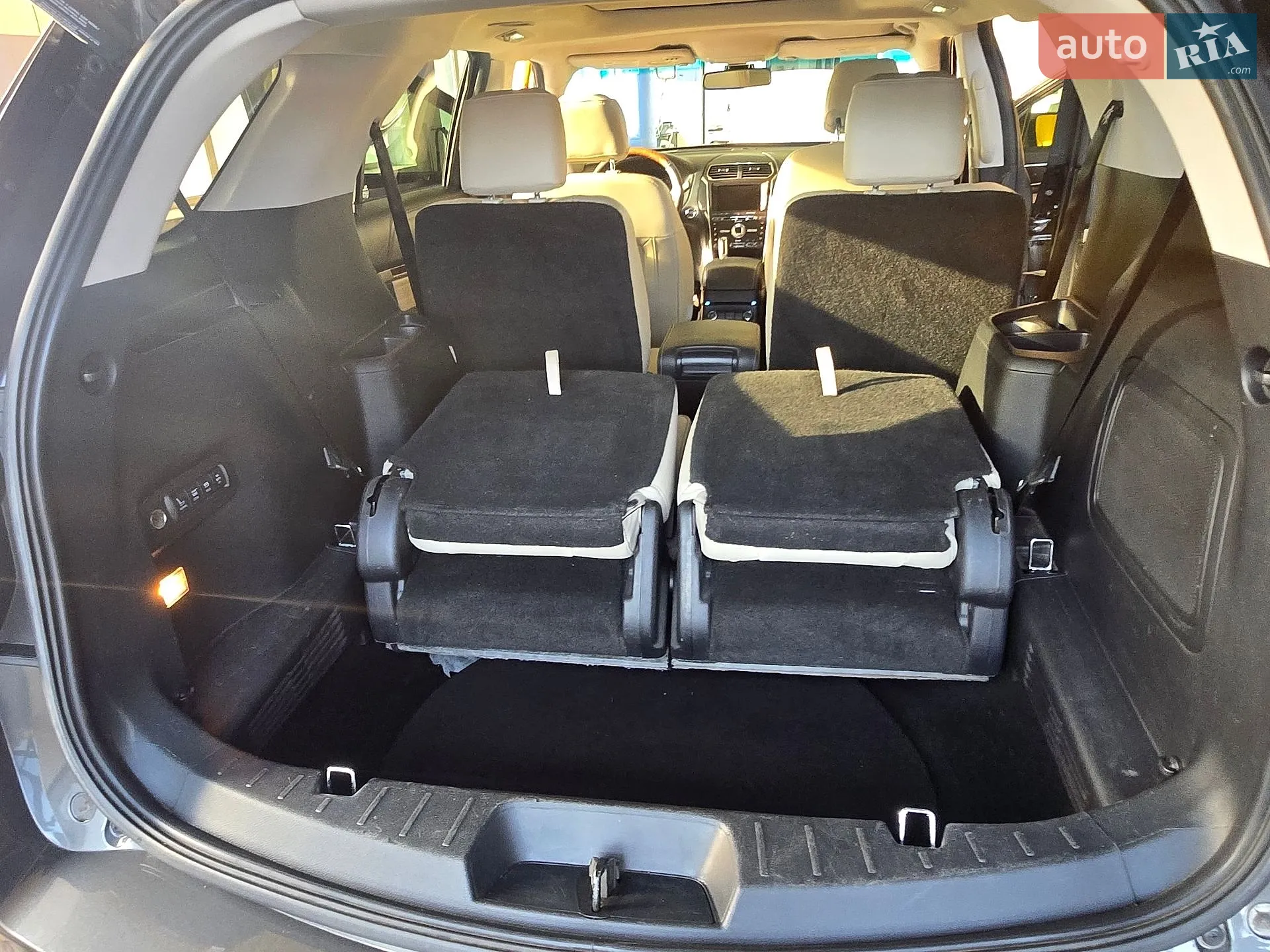 2015 Ford Explorer - мініатюра 22