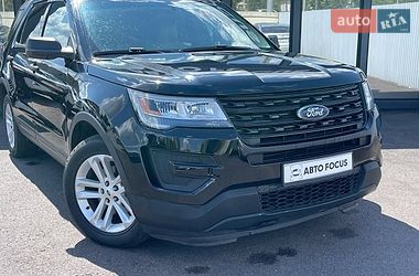 Позашляховик / Кросовер Ford Explorer 2015 в Києві