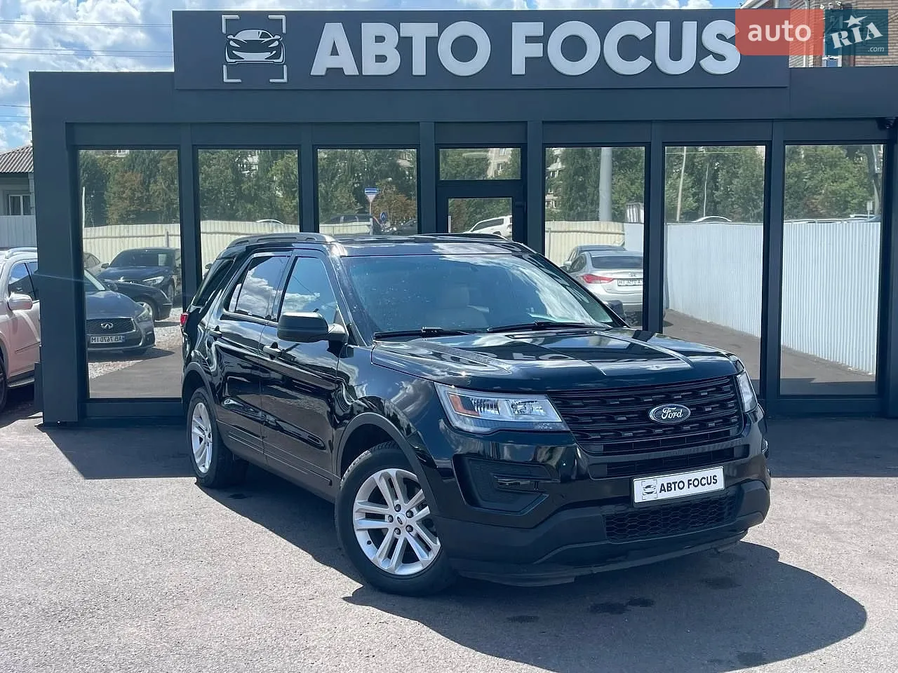 2015 Ford Explorer - фото 1