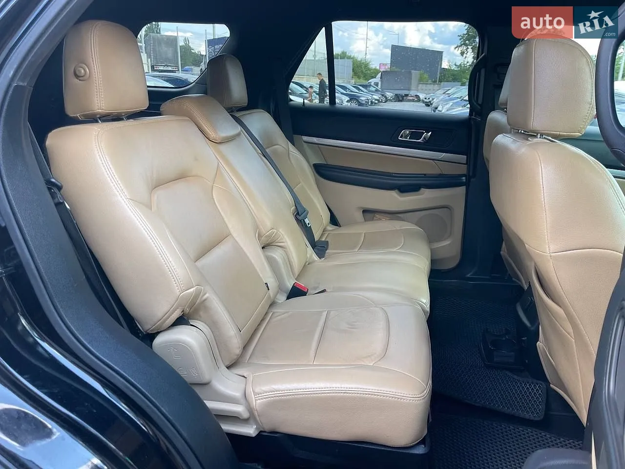 2015 Ford Explorer - мініатюра 11