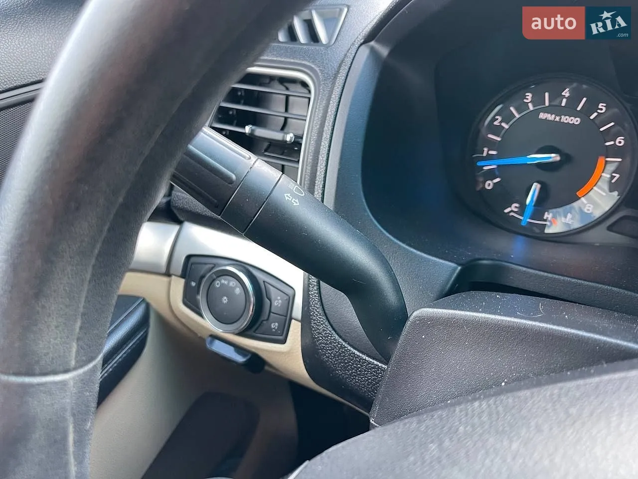2015 Ford Explorer - мініатюра 18