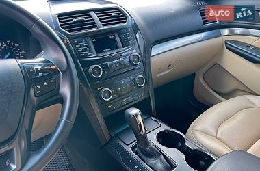 Позашляховик / Кросовер Ford Explorer 2015 в Києві