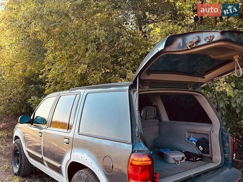 Позашляховик / Кросовер Ford Explorer 1998 в Києві