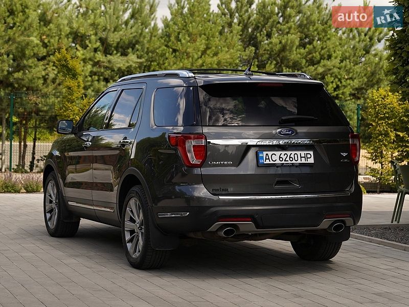 Позашляховик / Кросовер Ford Explorer 2018 в Луцьку
