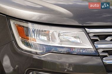 Позашляховик / Кросовер Ford Explorer 2018 в Луцьку
