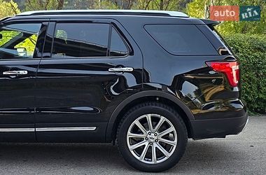 Позашляховик / Кросовер Ford Explorer 2017 в Києві