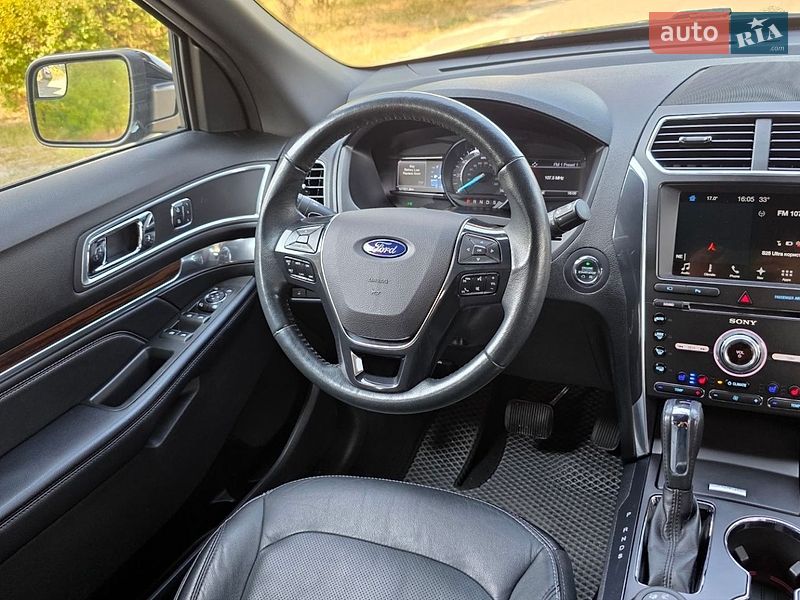 Позашляховик / Кросовер Ford Explorer 2017 в Києві