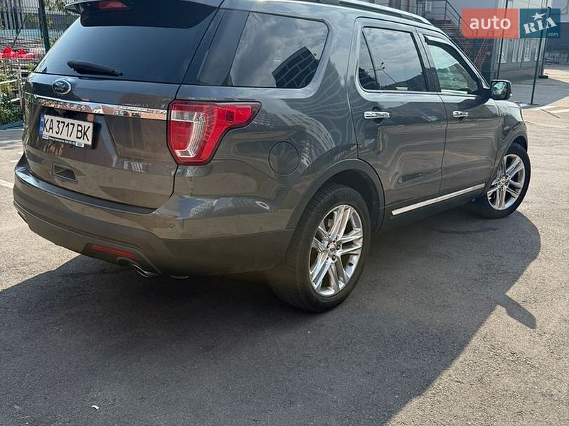 Позашляховик / Кросовер Ford Explorer 2017 в Києві