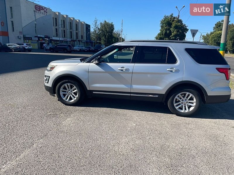 Позашляховик / Кросовер Ford Explorer 2016 в Харкові