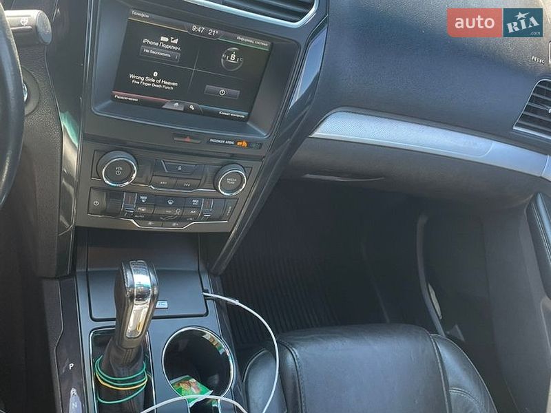 Позашляховик / Кросовер Ford Explorer 2016 в Харкові