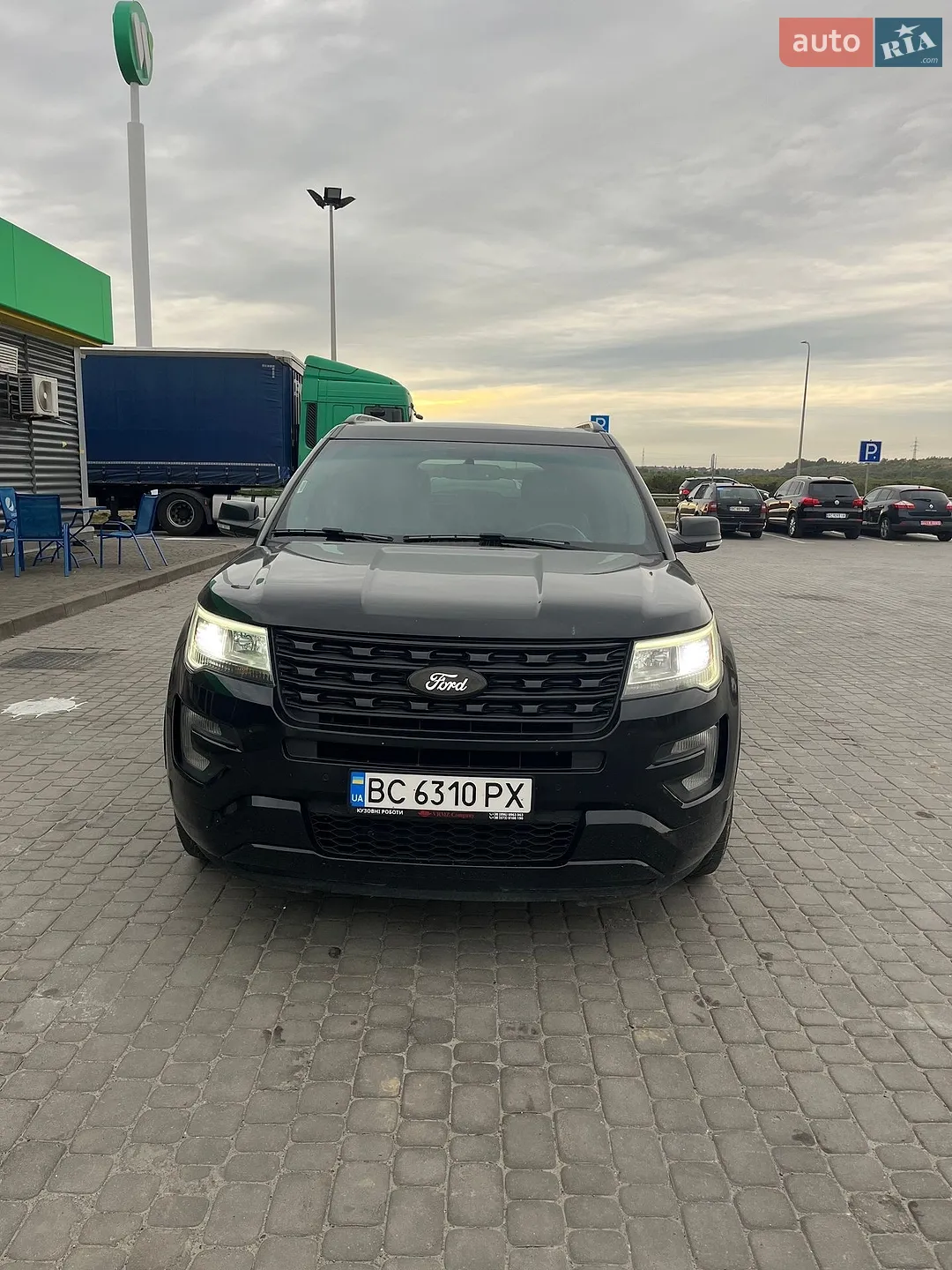 2016 Ford Explorer - мініатюра 2