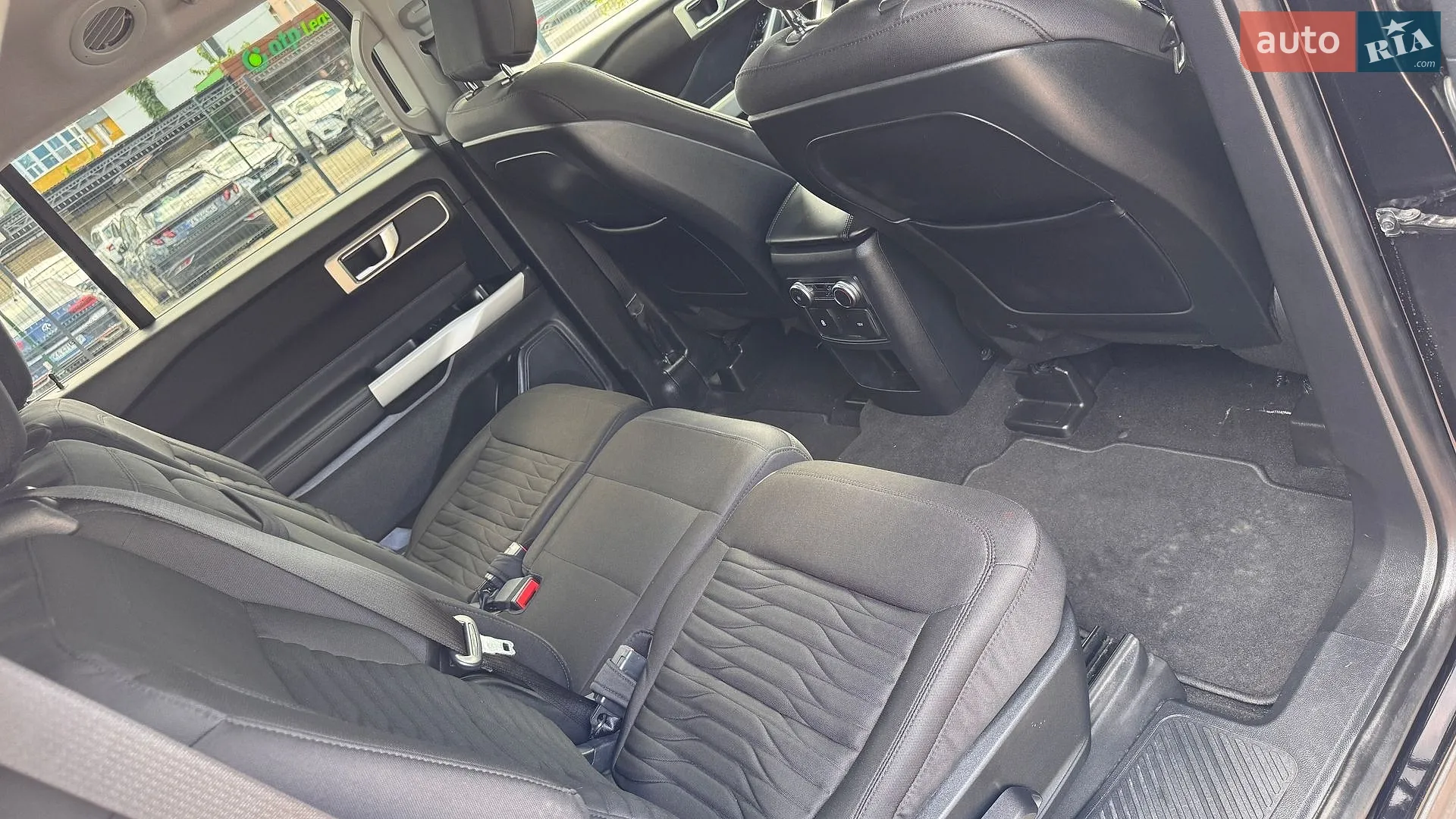 2020 Ford Explorer - мініатюра 45
