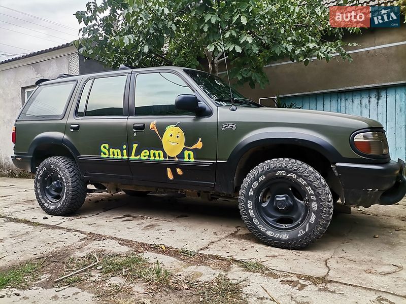 Позашляховик / Кросовер Ford Explorer 1995 в Татарбунарах