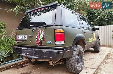 Позашляховик / Кросовер Ford Explorer 1995 в Татарбунарах