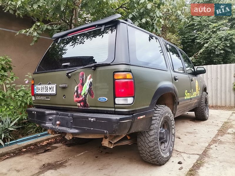 Позашляховик / Кросовер Ford Explorer 1995 в Татарбунарах