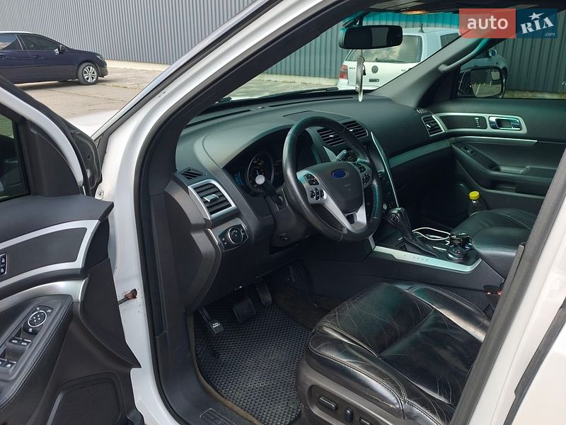 Внедорожник / Кроссовер Ford Explorer 2014 в Харькове
