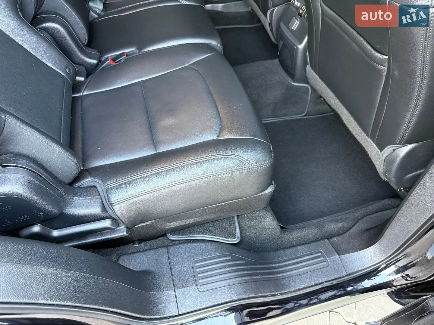 2016 Ford Explorer - мініатюра 51