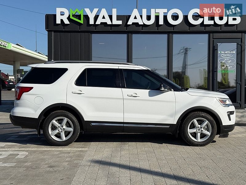 Внедорожник / Кроссовер Ford Explorer 2017 в Львове