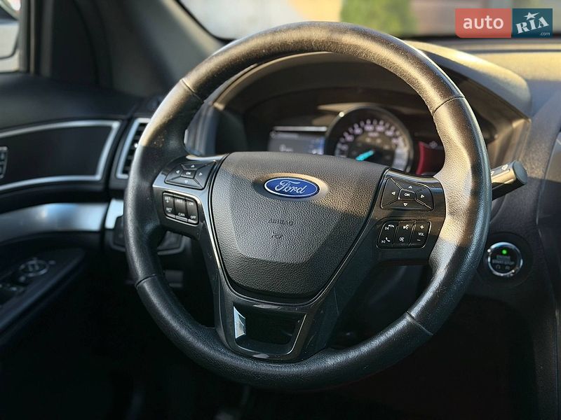 Внедорожник / Кроссовер Ford Explorer 2015 в Львове