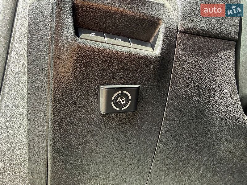 Позашляховик / Кросовер Ford Explorer 2018 в Києві