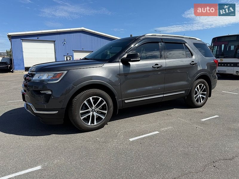 Позашляховик / Кросовер Ford Explorer 2018 в Києві