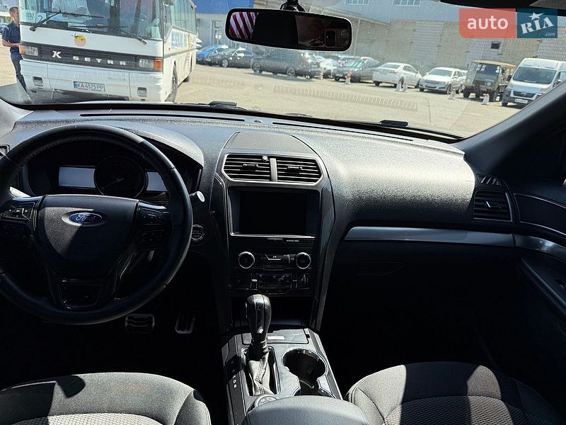 Позашляховик / Кросовер Ford Explorer 2018 в Києві