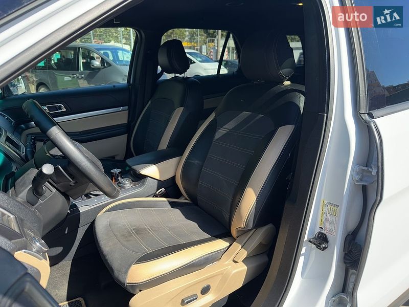 Позашляховик / Кросовер Ford Explorer 2016 в Одесі