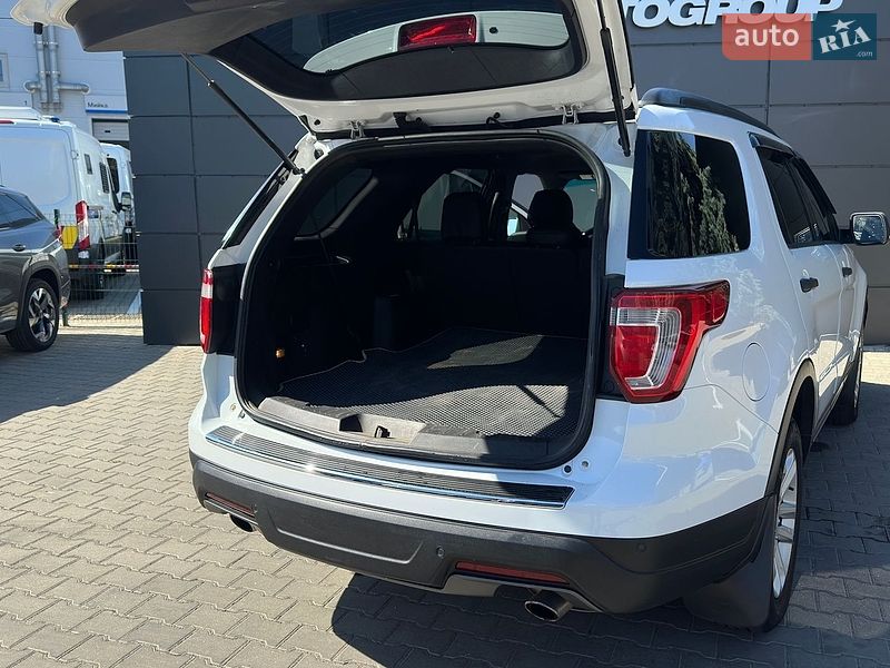 Позашляховик / Кросовер Ford Explorer 2016 в Одесі