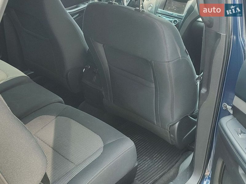 Позашляховик / Кросовер Ford Explorer 2015 в Києві