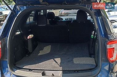 Позашляховик / Кросовер Ford Explorer 2015 в Києві
