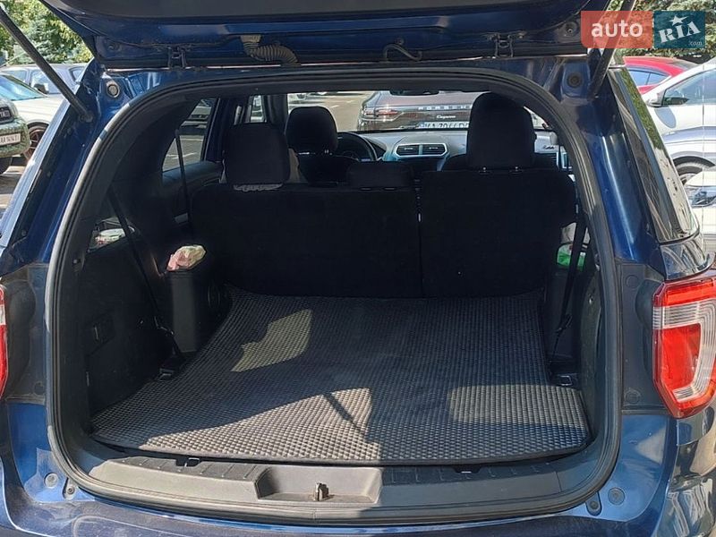 Позашляховик / Кросовер Ford Explorer 2015 в Києві