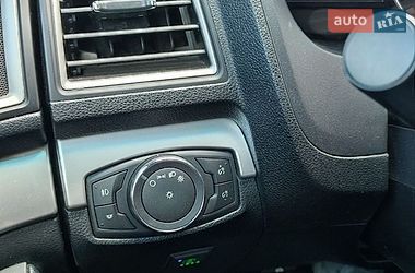 Позашляховик / Кросовер Ford Explorer 2015 в Києві