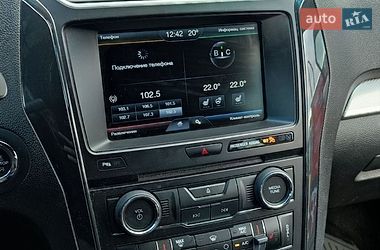 Позашляховик / Кросовер Ford Explorer 2015 в Києві