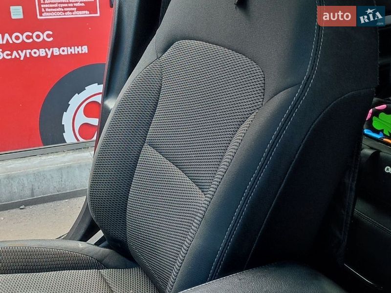 Позашляховик / Кросовер Ford Explorer 2015 в Києві