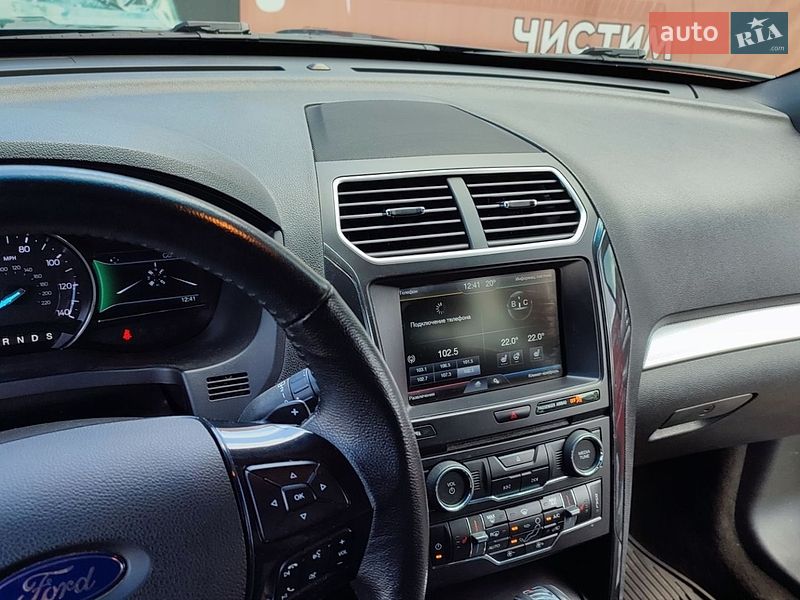 Позашляховик / Кросовер Ford Explorer 2015 в Києві