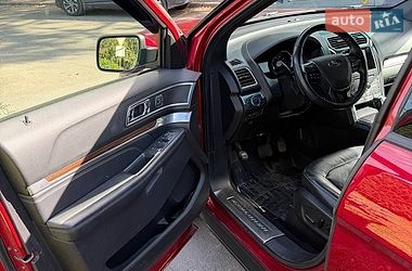 Позашляховик / Кросовер Ford Explorer 2019 в Фастові