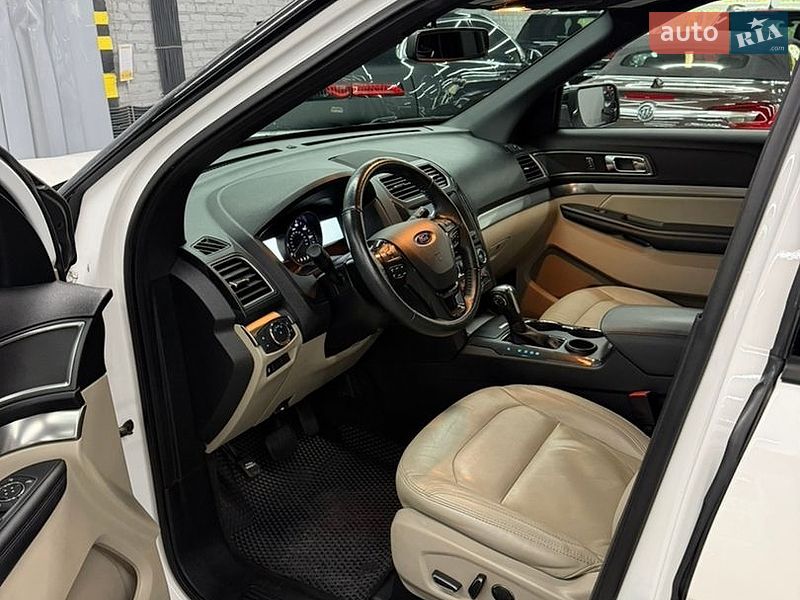 Позашляховик / Кросовер Ford Explorer 2018 в Кропивницькому
