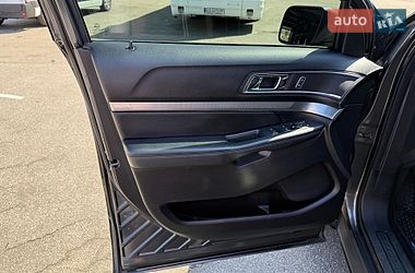Позашляховик / Кросовер Ford Explorer 2018 в Києві