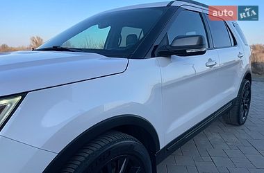 Позашляховик / Кросовер Ford Explorer 2018 в Рівному